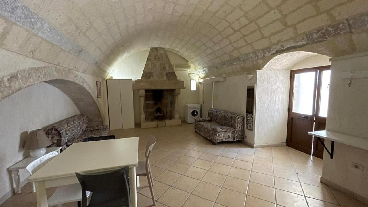 Corte Nel Borgo Apartment Minervino di Lecce Exterior foto