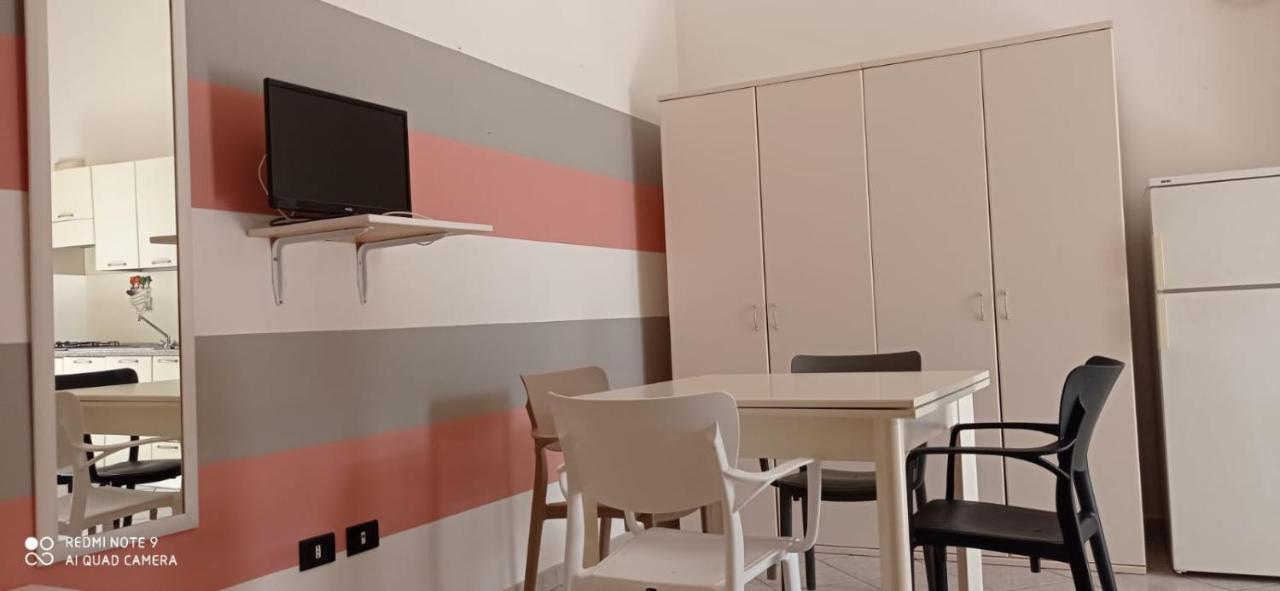 Corte Nel Borgo Apartment Minervino di Lecce Exterior foto