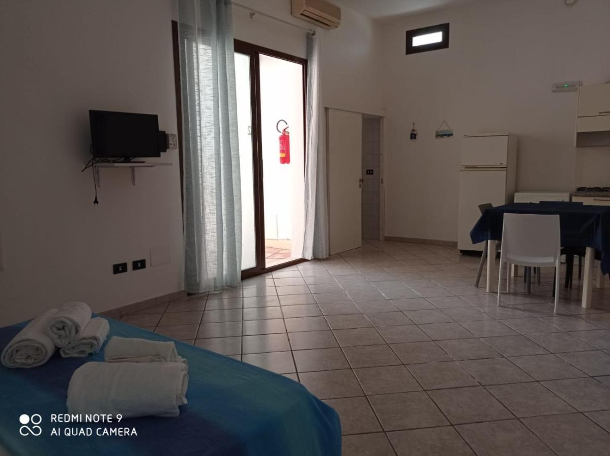 Corte Nel Borgo Apartment Minervino di Lecce Exterior foto