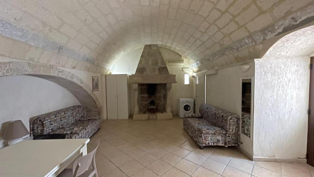 Corte Nel Borgo Apartment Minervino di Lecce Exterior foto