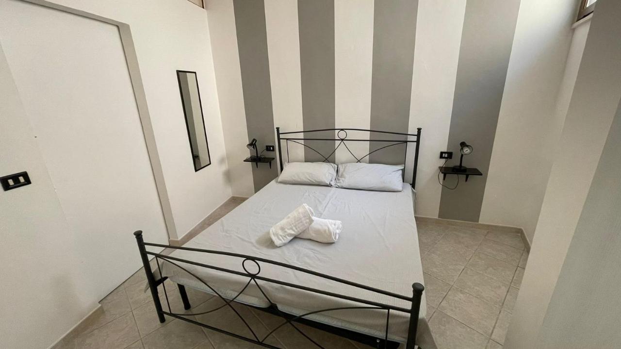 Corte Nel Borgo Apartment Minervino di Lecce Exterior foto