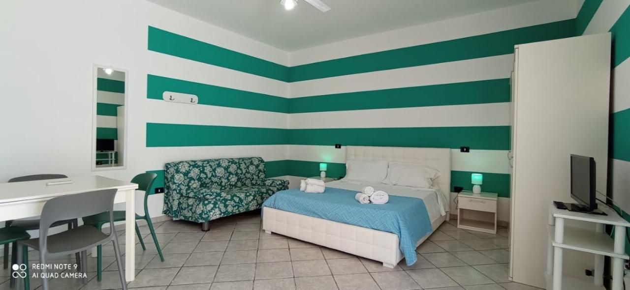 Corte Nel Borgo Apartment Minervino di Lecce Exterior foto